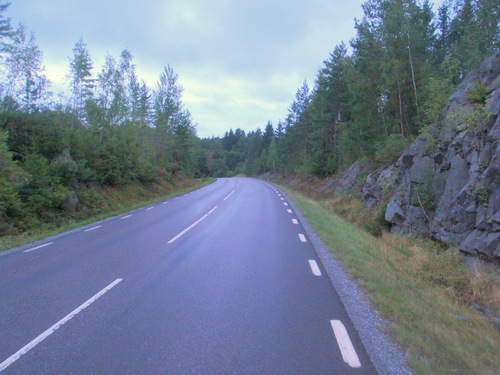 Cycling to Askersund.